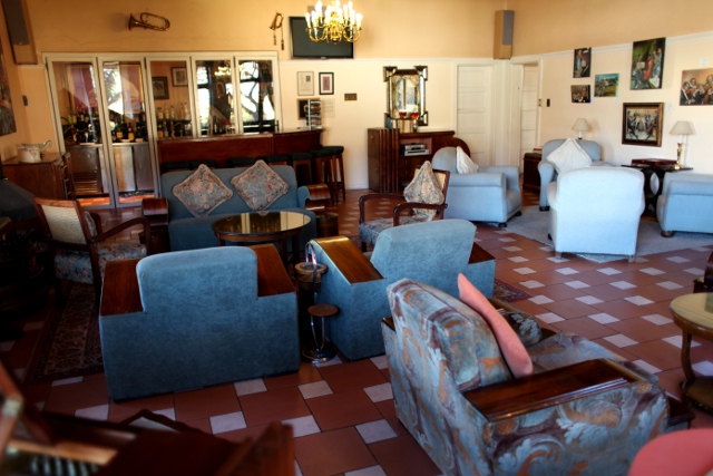 Dog & Trumpet smoking lounge