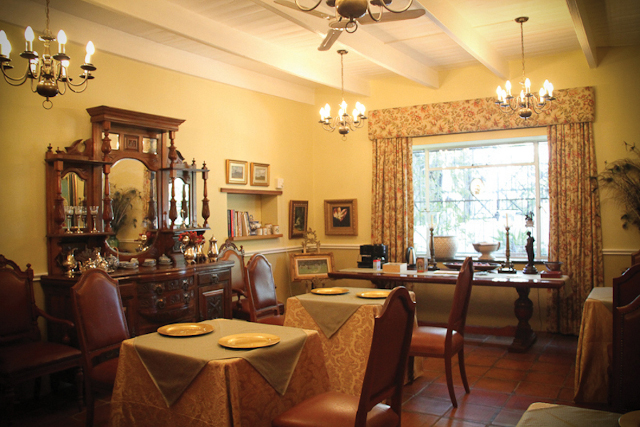 De Oude Herberg in Tulbagh - dining room